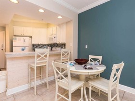 Palm Beach Resort by Vacasa