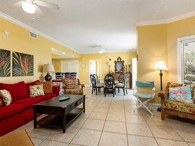 Palm Beach Resort by Vacasa