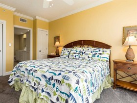 Palm Beach Resort by Vacasa