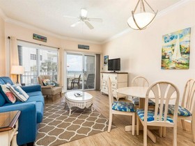 Palm Beach Resort by Vacasa