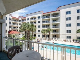 Palm Beach Resort by Vacasa