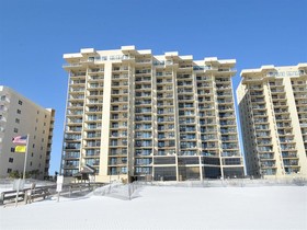 ResortQuest Rentals at Phoenix Condominiums