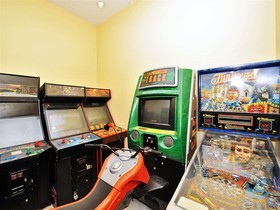 ResortQuest Rentals at Phoenix Condominiums