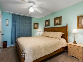 Romar Tower by Vacasa