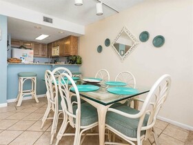 Romar Tower by Vacasa