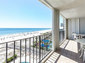 Romar Tower by Vacasa