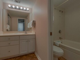 Romar Tower by Vacasa