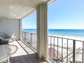 Romar Tower by Vacasa