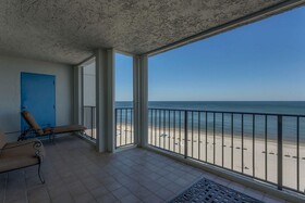 Romar Tower by Vacasa