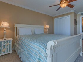 Romar Tower by Vacasa