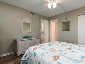 Romar Tower by Vacasa