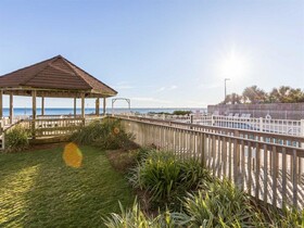 Romar Tower by Vacasa