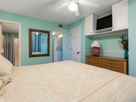 Romar Tower by Vacasa