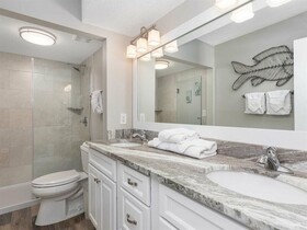 Romar Tower by Vacasa