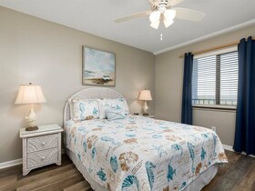 Romar Tower by Vacasa