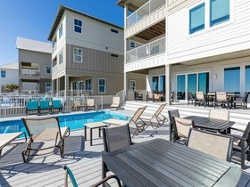 Sapphire by Meyer Vacation Rentals