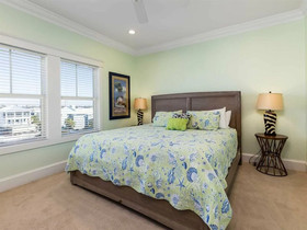 Sapphire by Meyer Vacation Rentals