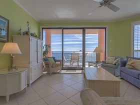 SeaChase by Vacasa
