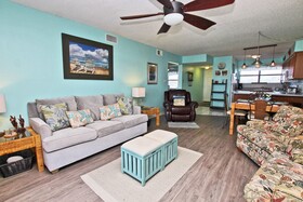 Seascape by Youngs Suncoast