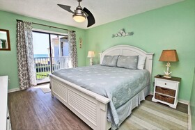 Seascape by Youngs Suncoast