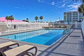 Seascape by Youngs Suncoast