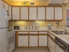 Shoalwater by Redawning