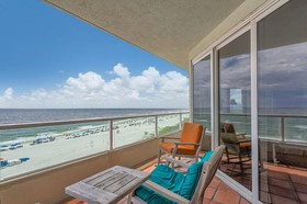 Silver Beach Condo by Meyer Vacation Rentals