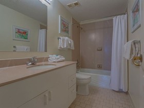 Silver Beach Condo by Meyer Vacation Rentals