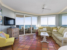 Silver Beach Condo by Meyer Vacation Rentals