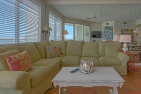 Silver Beach Condo by Meyer Vacation Rentals