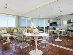 Silver Beach Condo by Meyer Vacation Rentals