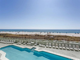 Silver Beach Condo by Meyer Vacation Rentals