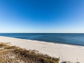 Silver Beach Condo by Meyer Vacation Rentals