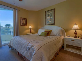 Silver Beach Condo by Meyer Vacation Rentals