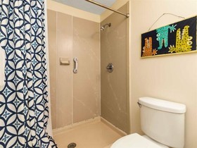 Silver Beach Condo by Meyer Vacation Rentals