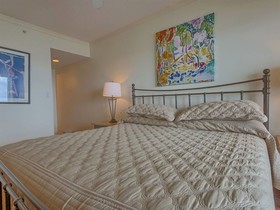 Silver Beach Condo by Meyer Vacation Rentals