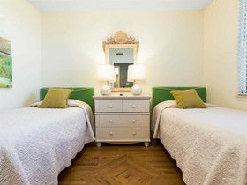 Silver Beach Condo by Meyer Vacation Rentals