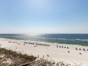 Silver Beach Condo by Meyer Vacation Rentals