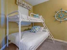 Silver Beach Condo by Meyer Vacation Rentals