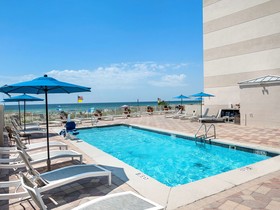 Sleep Inn on the Beach