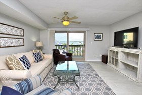 Summer House West by RedAwning