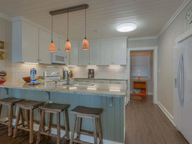 Sunny South by Meyer Vacation Rentals