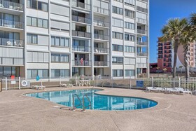 The Breakers Orange Beach Condos by Meyer Vacation Rentals by Vacasa