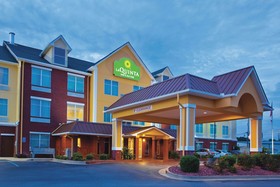 La Quinta Inn & Suites by Wyndham Oxford - Anniston