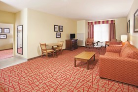 La Quinta Inn & Suites by Wyndham Oxford - Anniston