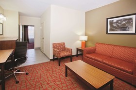 La Quinta Inn & Suites by Wyndham Oxford - Anniston