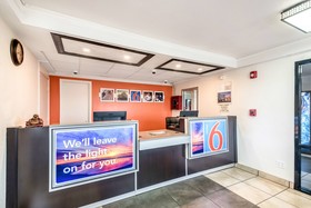 Motel 6 Anniston Al