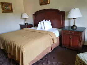 Days Inn by Wyndham Ozark