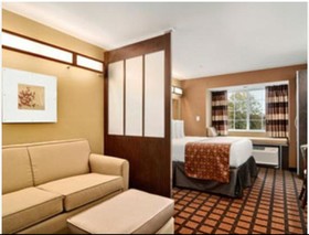 Microtel Inn & Suites by Wyndham Ozark