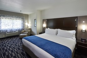 Holiday Inn Express & Suites Birmingham South - Pelham